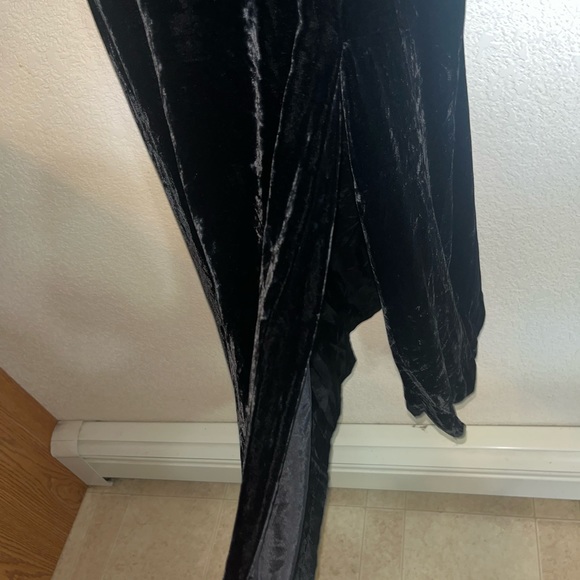 Arnold Scaasi Sheath Side Slit Velvet Silk Dress - Picture 2 of 7